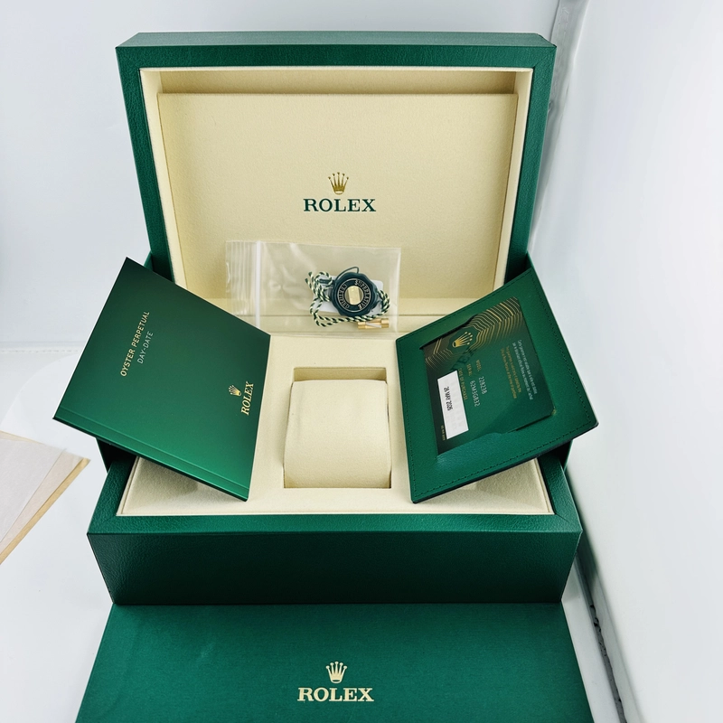 Rolex Day-Date 40 White / Yg Roman Markers Dial on President Bracelet Ref. 228238 Card 2026 view 7