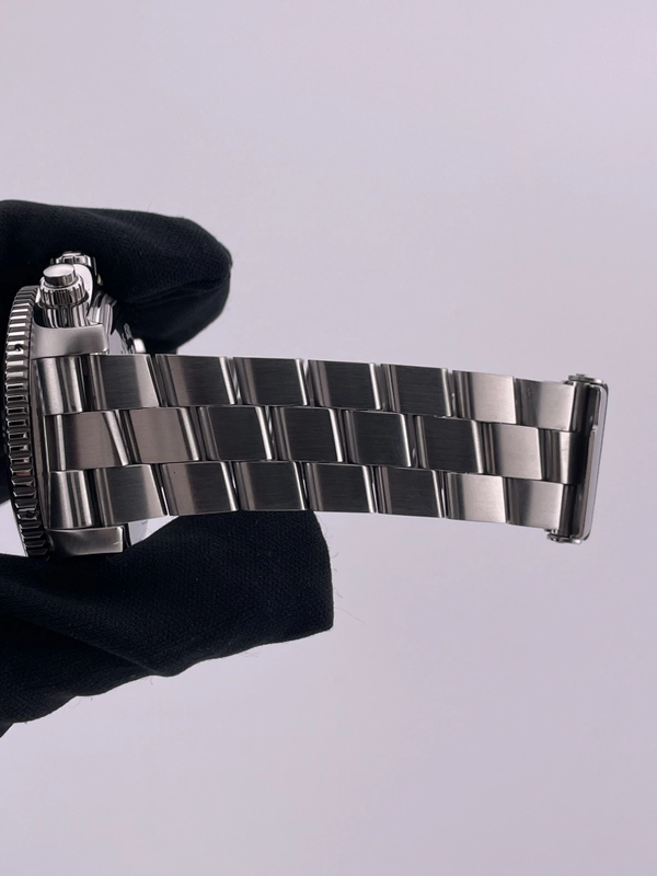 Breitling Superocean Chronograph II Black Dial on Stainless Steel Bracelet Ref. A13341/A110B81PRS Complete 2015 view 6