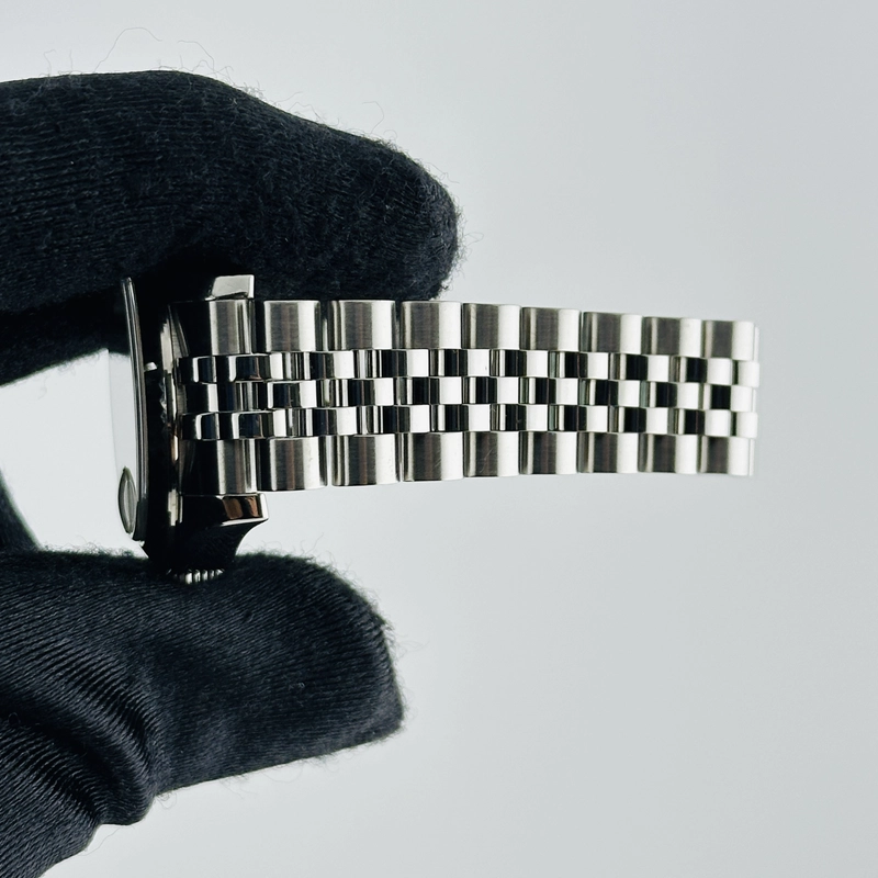 Rolex Datejust Black Concentric Roman Dial on Jubilee Hidden Clasp Bracelet Ref. 178274 Papers 2007 view 4