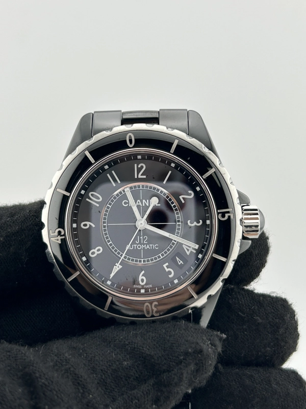 Chanel J12 Black Dial on Ceramic And Steel Bracelet Ref. H0685 Complete 2011 view 3