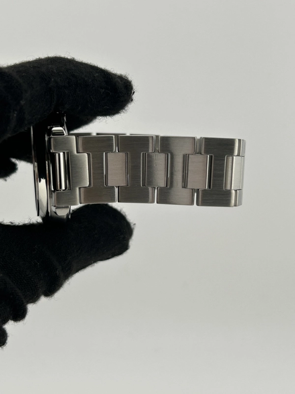 Cartier Pasha C Grey Dial on Stainless Steel Bracelet Ref. W31023M7 view 5
