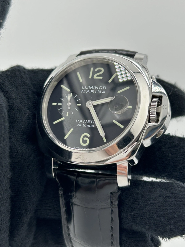 Panerai Luminor Marina Black Arabic Dial on Strap Ref. PAM00104 Complete 2002 view 3