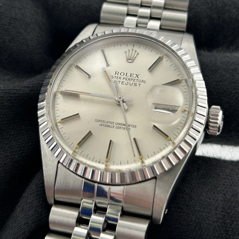 Rolex Datejust Silver Stick Dial on Jubilee Ref. 16030 1985 view 3