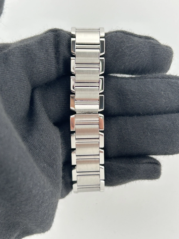 Cartier Tank Francaise small White Roman Dial on Stainless Steel Bracelet Ref. W51008Q3 view 4
