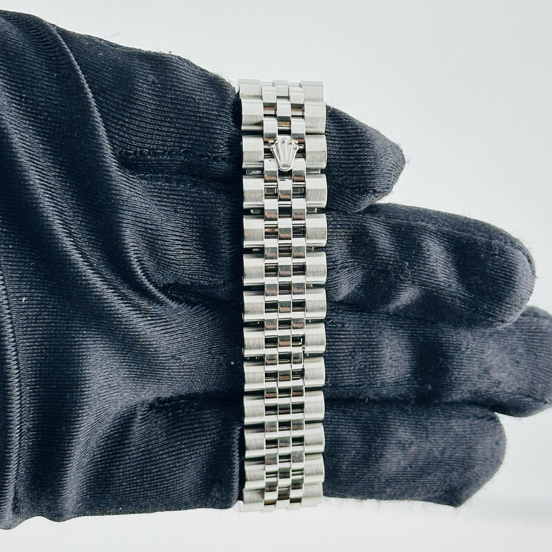 Rolex Datejust Black Concentric Roman Dial on Jubilee Hidden Clasp Bracelet Ref. 178274 Papers 2007 view 3