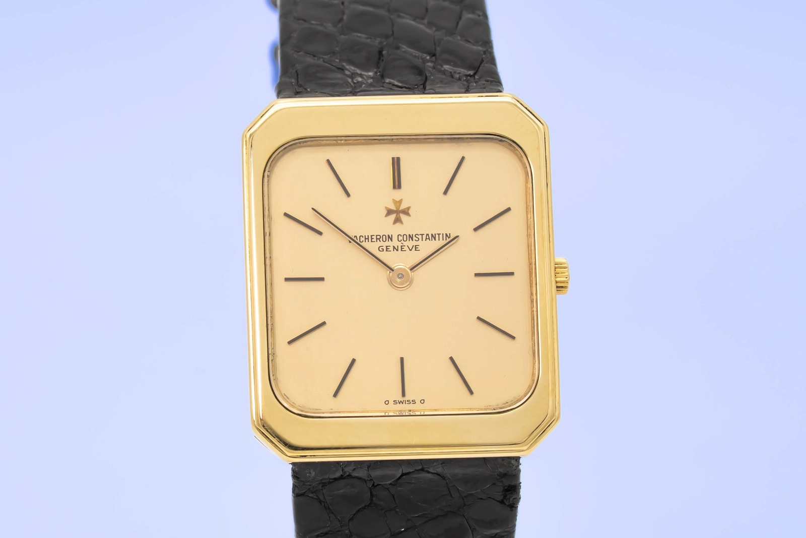 Ultra Thin Rectangular 18k Gold — image 1