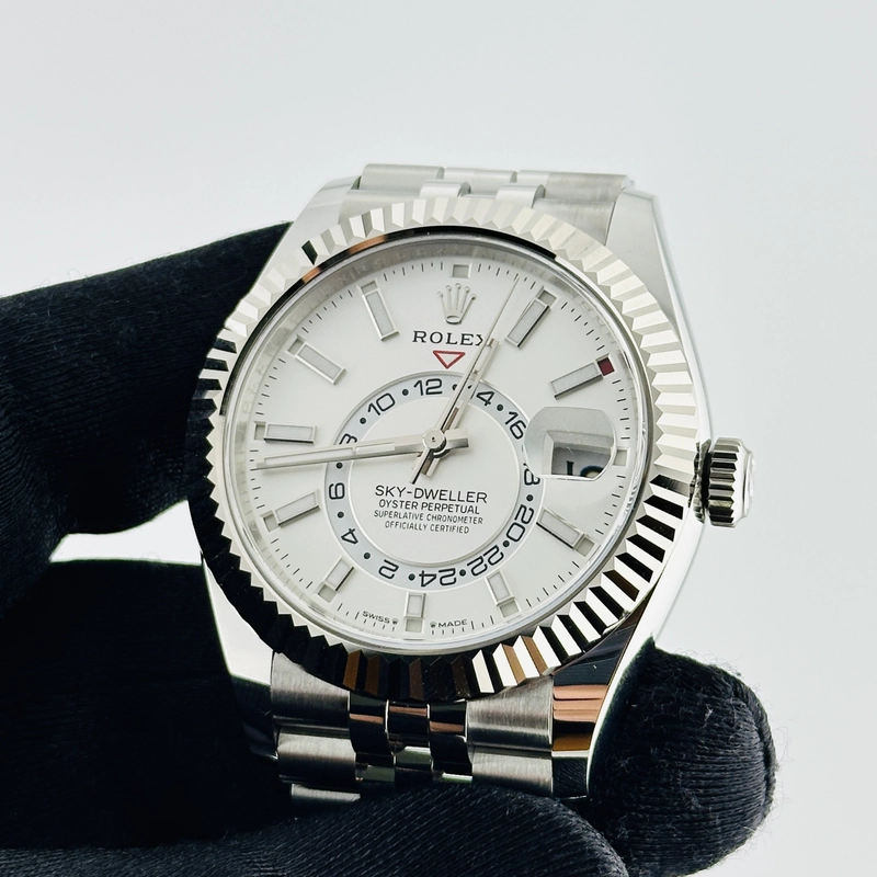 Rolex SkyDweller White Index Dial on Jubilee Ref. 336934 Card 2026 view 3