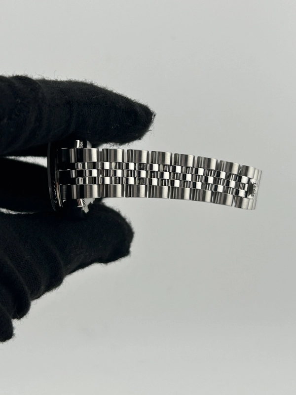 Rolex Datejust Lady Black Stick Dial on Jubilee D Link Bracelet Ref. 179174 Card 2010 view 4