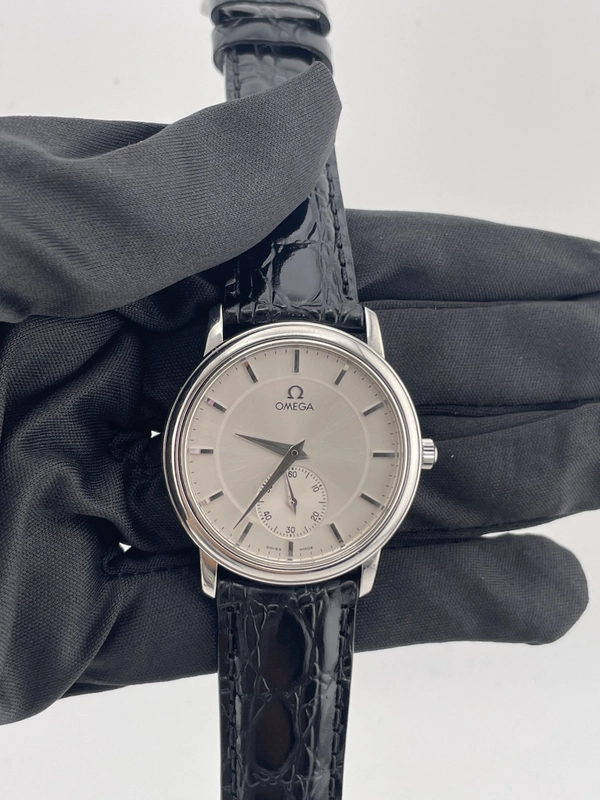 Omega DeVille Prestige Silver Dial Dial on Seiko Strap Ref. 4820.31 view 2