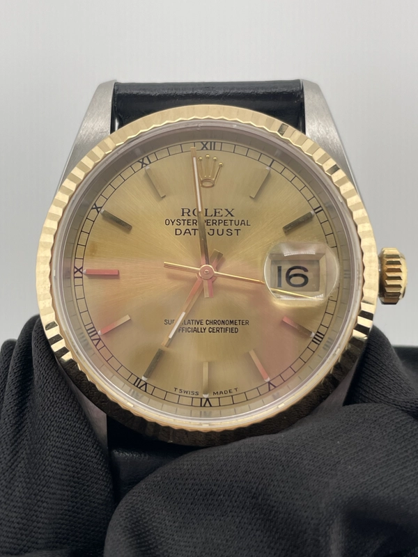 Rolex Datejust 36 Champagne Stick Dial on Generic Black Leather Band Ref. 16233 1996 view 3
