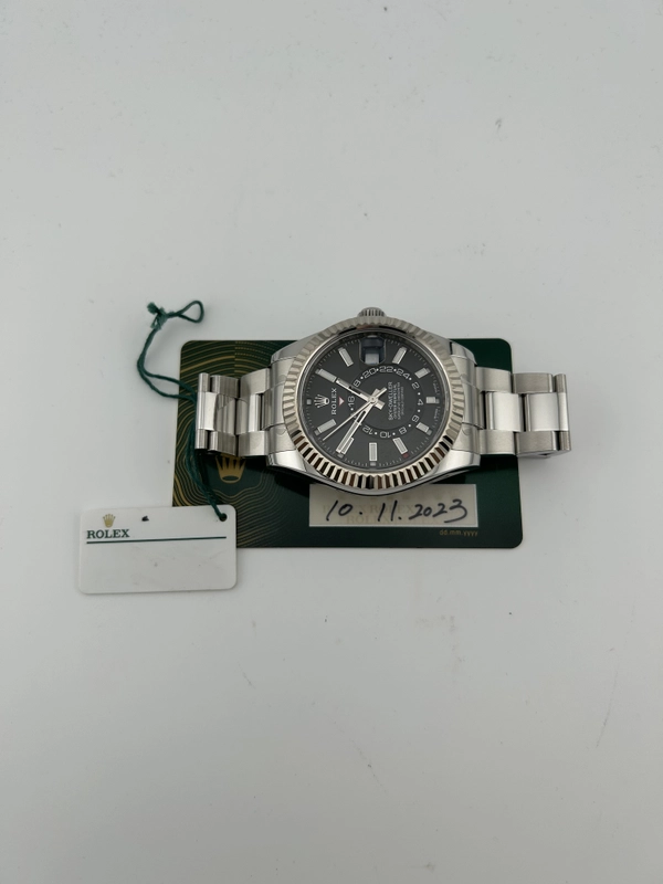 Rolex SkyDweller Black Index Dial on Oyster Steel Bracelet Ref. 326934 Card 2023 view 7