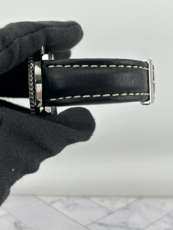 Breitling Navitimer Black Dial on Leather Ref. AB0121/S232B48KBA Card 2010 view 6