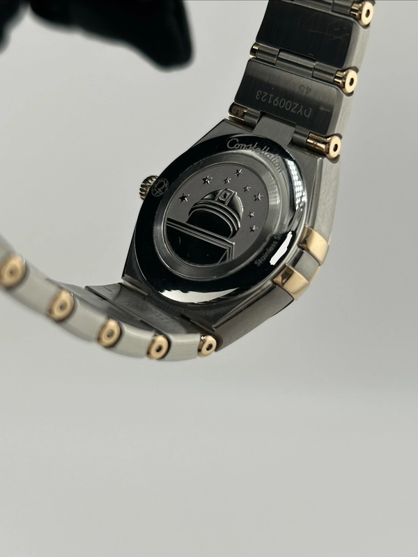 Omega Constellation White Mop Dial on Rose Gold And Stainless Steel Bracelet Ref. 131.25.25.60.55.001 view 7
