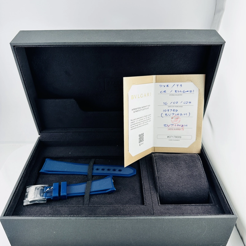Bvlgari Octo Roma Blue Dial on Bracelet Ref. 103739 Papers 2025 view 7