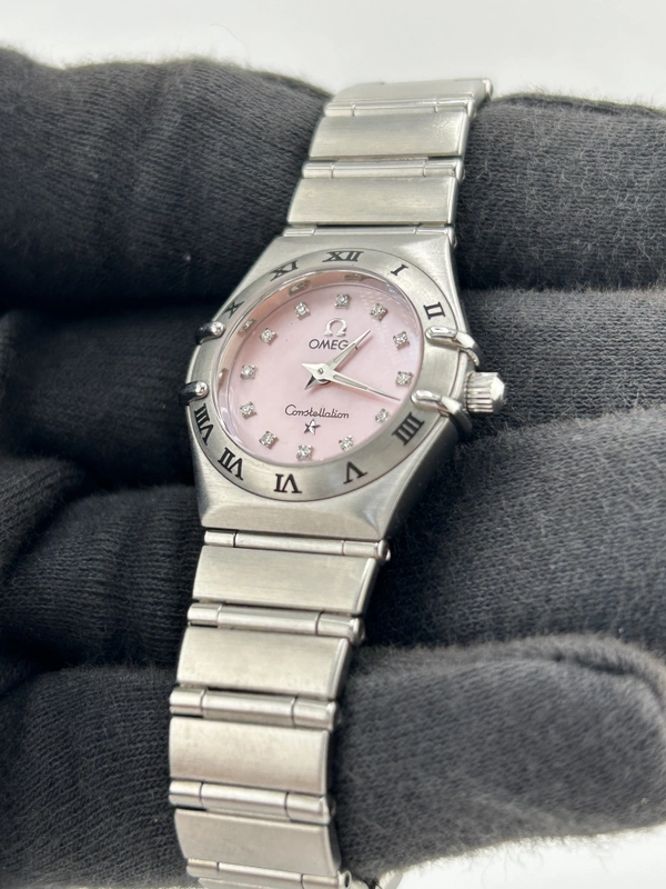 Omega Constellation Mini Pink Mop Dial on Stainless Steel Bracelet Ref. 1562.65.00 Card 1998 view 3