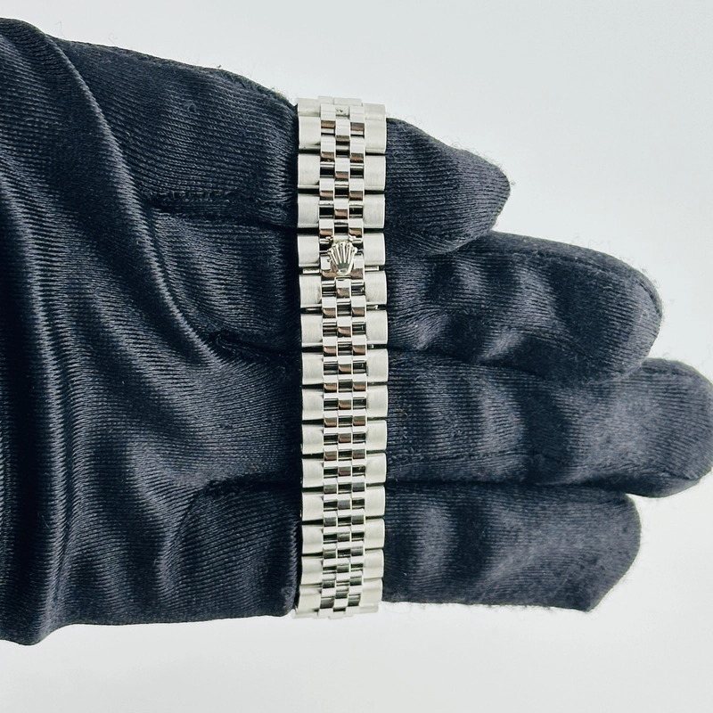 Rolex Datejust Lady Rhodium Diamond Dial on Jubilee Ref. 279174 Card 2019 view 4