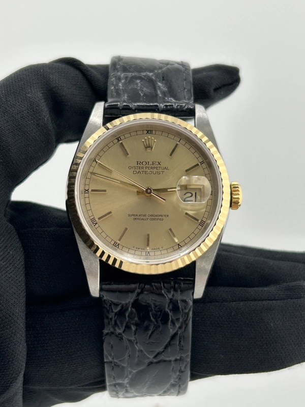 Rolex Datejust 36 Champagne Stick Dial on Generic Black Leather Strap Ref. 16233 1989