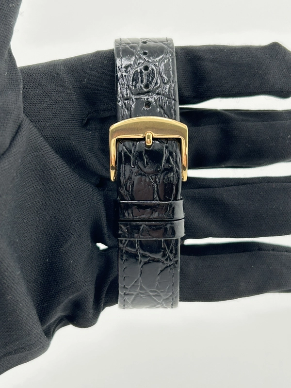 Rolex Datejust 36 Champagne Stick Dial on Generic Black Leather Band Ref. 16013 1986 view 5