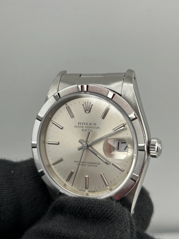 Rolex Oyster Perpetual Date Silver Stick Dial on Oyster Ref. 15210 1990 view 3