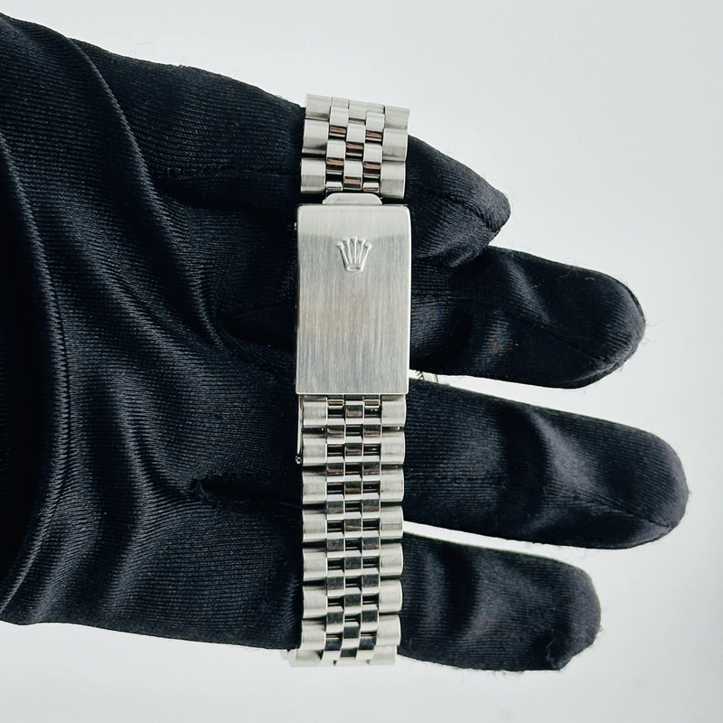 Rolex Datejust Black Dial on D Link Jubilee Bracelet Ref. 16234 2002 view 4