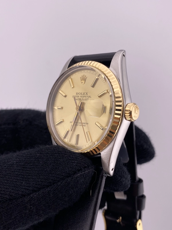 Rolex Datejust 36 Champagne Stick Dial on Generic Leather Strap Ref. 16013 view 3