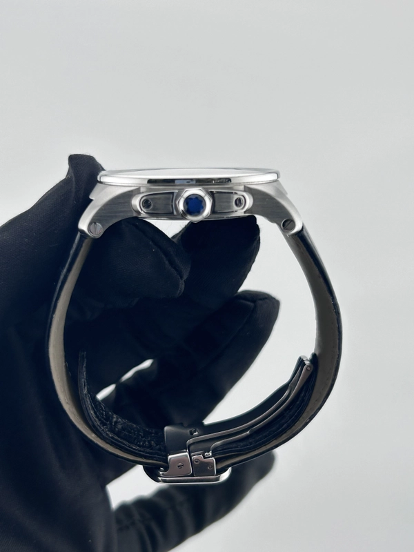 Cartier Calibre De Cartier Silver Roman Numerals Dial on Black Leather Strap Ref. 35840 Card 2017 view 5