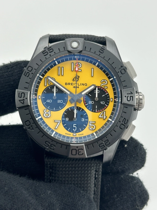 Breitling Avenger B01 Chronograph Yellow / Arabic Numerals Dial on Leather Strap Ref. SB0147101I1X2 Card 2026 view 3