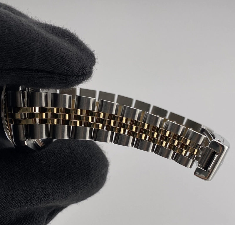 Rolex Datejust Lady Champagne Stick Dial on D Link Jubilee Ref. 69173 1995 view 5
