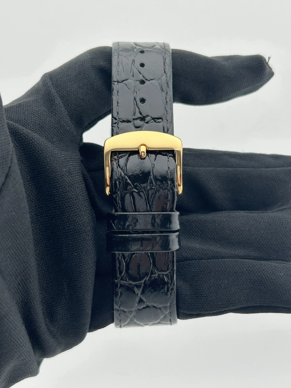 Rolex Datejust 36 Champagne Stick Dial on Generic Black Leather Band Ref. 16013 1988 view 4