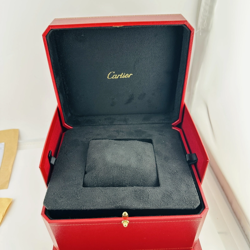 Cartier Santos Medium Silver Roman Dial on Stainless Steel Bracelet Ref. 4075 / WSSA0029 Complete 2024 view 8