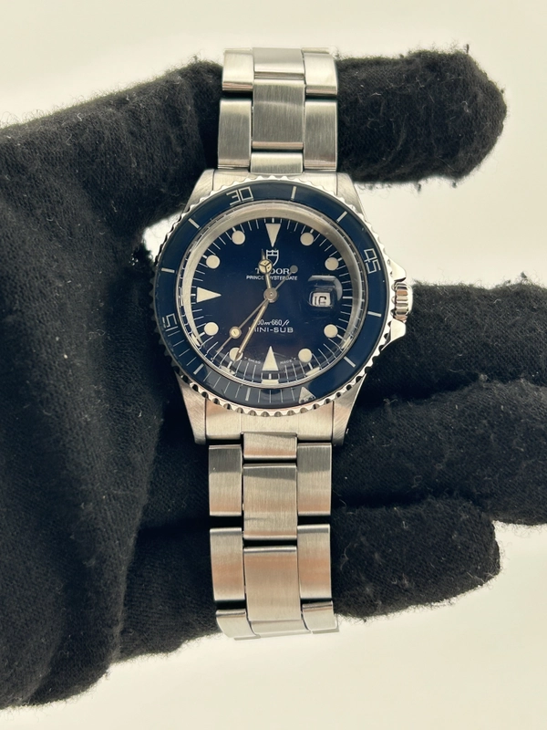 Tudor Prince Oysterdate Mini-Sub Blue Dial on Stainless Steel Bracelet Ref. 73090 view 2