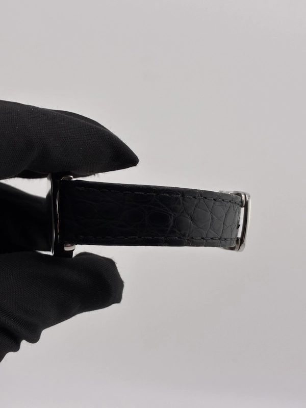 Cartier Ronde Solo de Cartier White Roman Numerals Dial on Black Leather Strap Ref. W6700155 Papers 2017 view 5