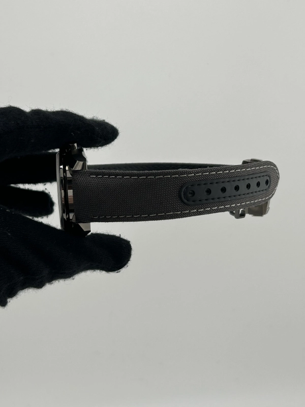 Omega Speedmaster Grey Side Of The Moon Black Dial on Gray Leather Strap Ref. 310.92.44.50.06.001 Complete 2025 view 6
