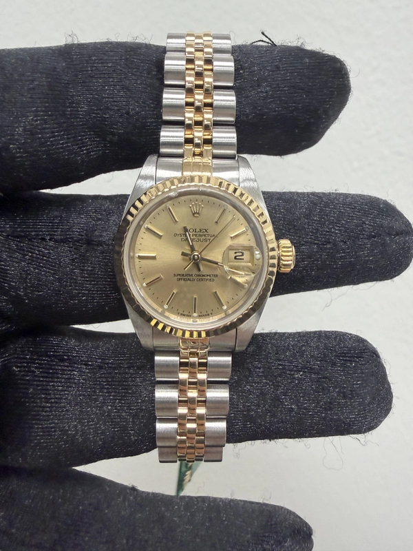 Rolex Datejust Gold Stick Dial on D Link Jubilee Ref. 79173 Papers 2000 view 2