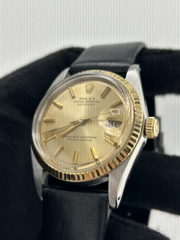 Rolex Datejust 36 Champagne Stick Dial on Generic Black Leather Strap Ref. 1601 1974 view 3