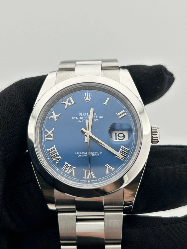 Rolex Datejust 41 Blue Roman Dial on Oyster Ref. 126300 Card 2019 view 3