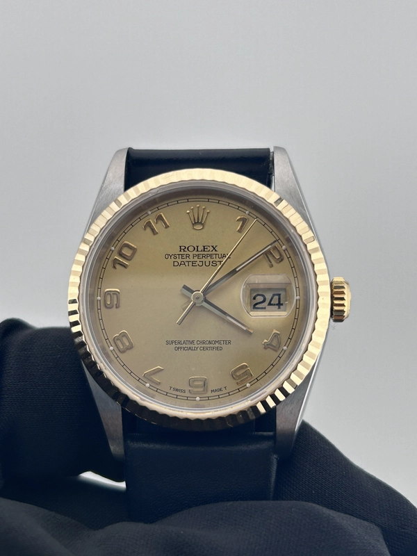 Rolex Datejust 36 Champagne Arabic Dial on Jubilee Ref. 16233 view 2