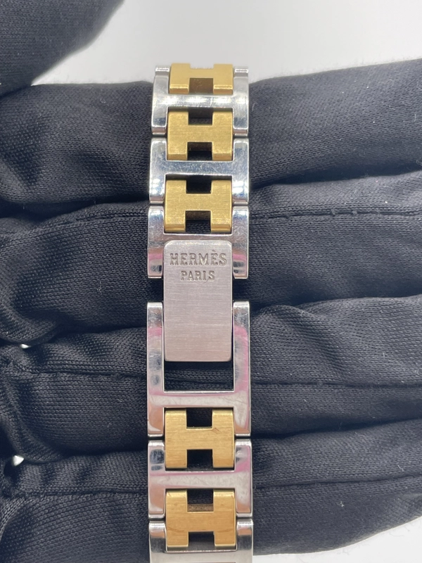 Hermes Cape Cod Gold Roman Numerals Dial on Gold Plated & Stainless Steel Bracelet Ref. CR1.240 view 4