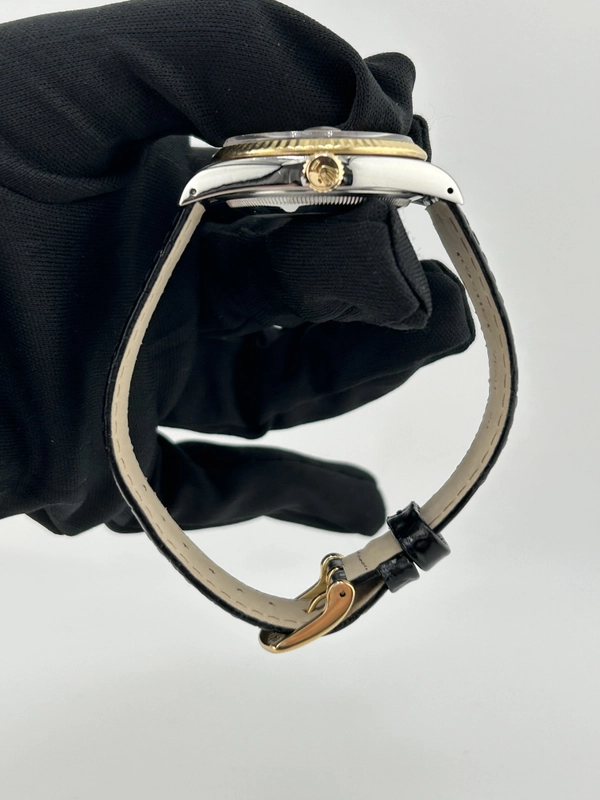 Rolex Datejust 36 Champagne Stick Dial on Generic Black Leather Strap Ref. 16233 1988 view 6