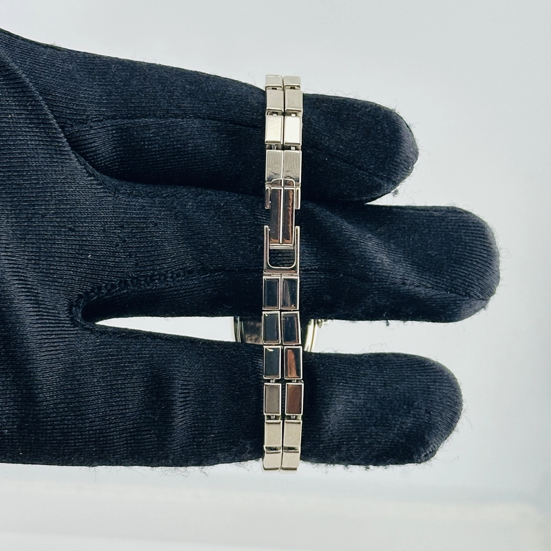 Cartier Tonneau Silver Roman Dial on Wg Ref. 2545 view 4