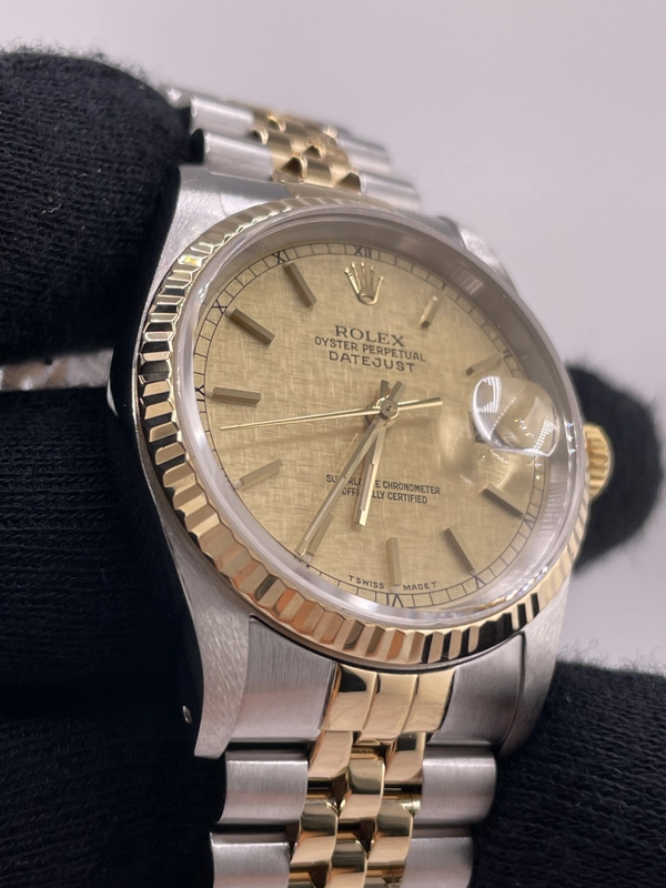 Rolex Datejust Champagne Linen Dial on D Link Jubilee Bracelet Ref. 16233 1988 view 3