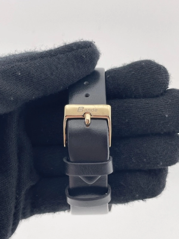 Rolex Datejust 36 Champagne Stick Dial on Generic Black Leather Strap Ref. 16233 1989 view 4