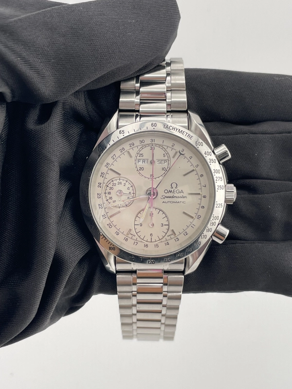 Omega Speedmaster Day Date White Dial on Stainless Steel Bracelet Ref. 3521.30 Complete 1995 view 2