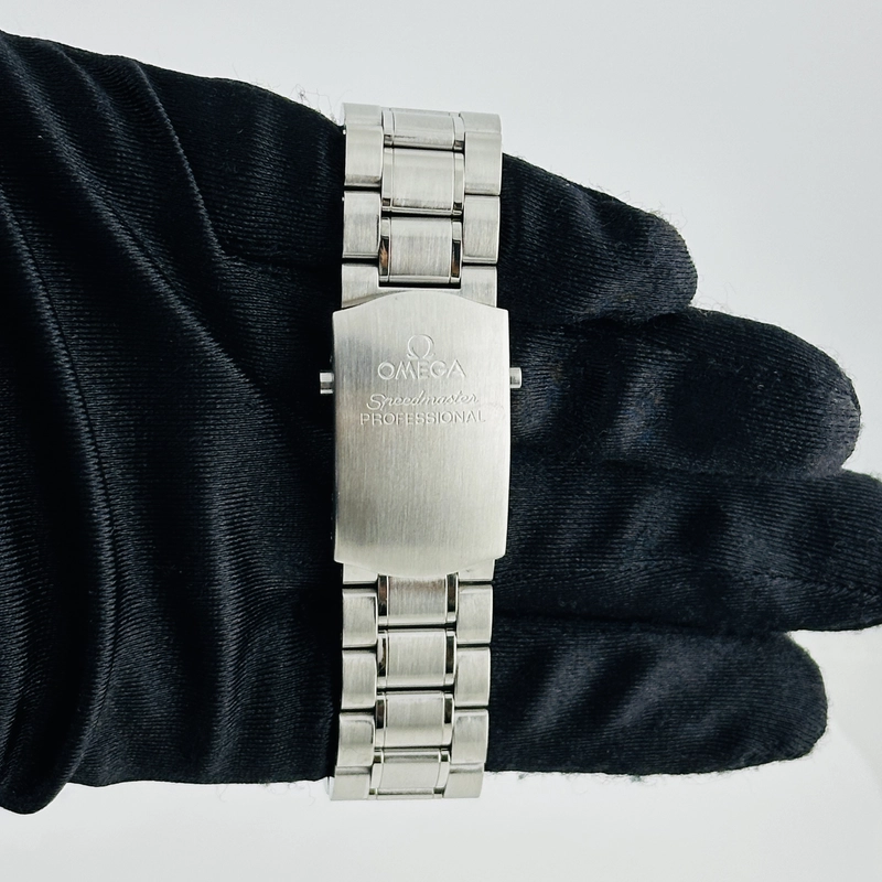 Omega Speedmaster Hesalite Black Dial on Stainless Steel Bracelet Ref. 3572.50.00 Card Open Date view 5
