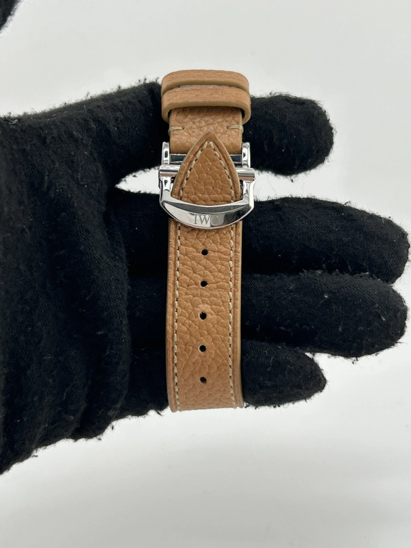 Iwc Portofino Automatic 37 Silver Dial on Caramel Leather Strap Ref. IW458601 Complete 2023 view 4