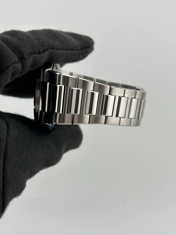 Iwc Ingenieur Automatic Aqua Dial on Stainless Steel Bracelet Ref. IW328903 Complete 2026 view 5