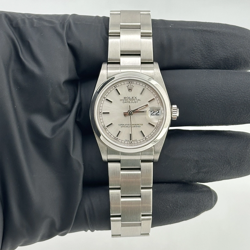 Rolex Datejust Silver Dial on Oyster Bracelet Ref. 78240 Papers 2001 view 2
