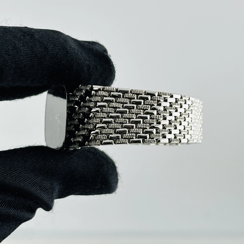 Audemars Piguet Cobra Blue / Factory Diamond Dial on White Gold Mesh Bracelet Ref. N/A view 4