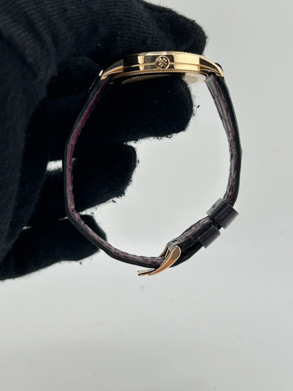 Vacheron Constantin Traditionnelle White Dial on Black Leather Strap Ref. 25558/000R view 5