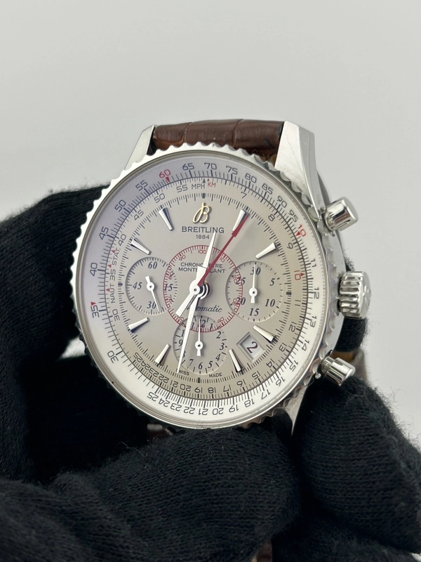 Breitling Montbrilliant Creme Dial on Leather Ref. AB0131 Papers 2012 view 3